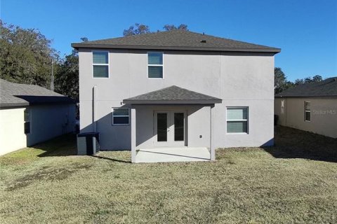 House in Zephyrhills, Florida 5 bedrooms, 216.37 sq.m. № 2149360 - photo 27