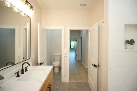 Touwnhouse à louer à Tampa, Floride: 3 chambres, 213.58 m2 № 2396029 - photo 13