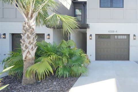 Touwnhouse à Tampa, Floride 3 chambres, 213.58 m2 № 2396029