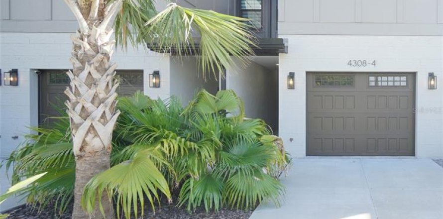 Touwnhouse à Tampa, Floride 3 chambres, 213.58 m2 № 2396029