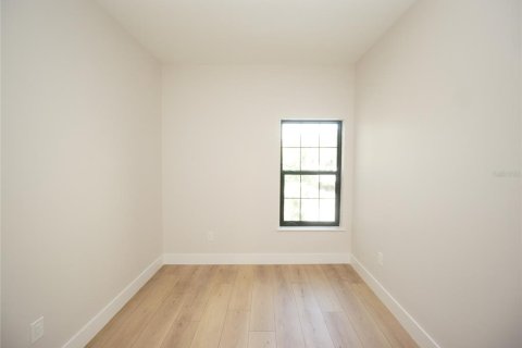 Touwnhouse à louer à Tampa, Floride: 3 chambres, 213.58 m2 № 2396029 - photo 10