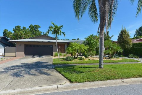 Casa en Clearwater, Florida 2 dormitorios, 193.61 m2 № 2371661