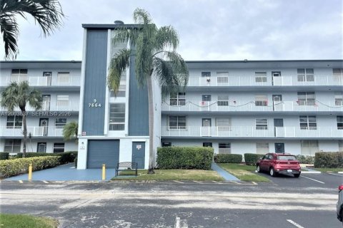 Condo in Margate, Florida, 1 bedroom  № 2069160