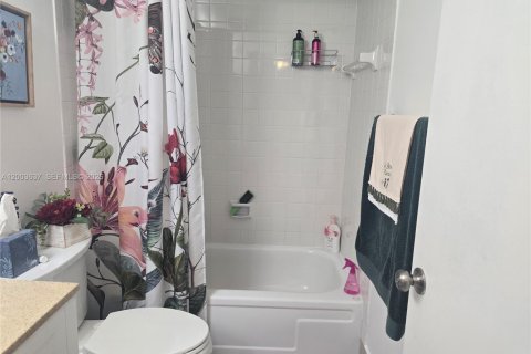 Condo in Margate, Florida, 1 bedroom  № 2069160 - photo 12