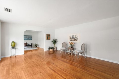 House in Gainesville, Florida 3 bedrooms, 171.68 sq.m. № 1877404 - photo 7