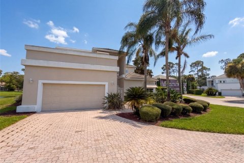 House in Ormond Beach, Florida 5 bedrooms, 397.06 sq.m. № 2314343 - photo 23