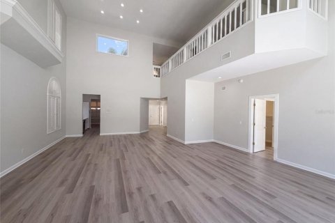 House in Ormond Beach, Florida 5 bedrooms, 397.06 sq.m. № 2314343 - photo 7
