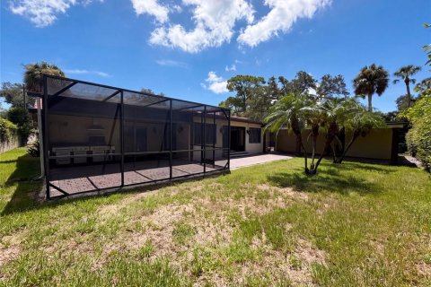 House in Tampa, Florida 3 bedrooms, 195.84 sq.m. № 2305003 - photo 5