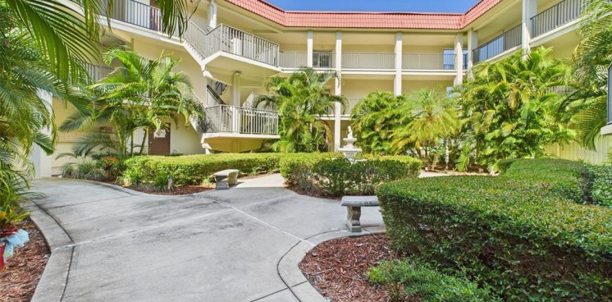 Condominio en Dunedin, Florida, 2 dormitorios № 1759678