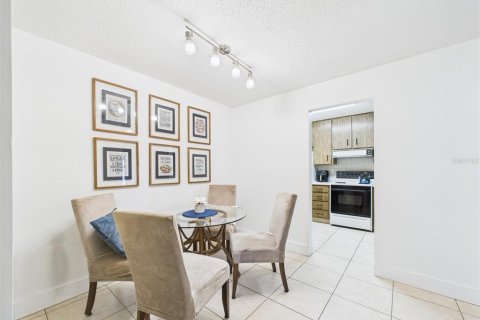 Condominio en venta en Dunedin, Florida, 2 dormitorios, 84.08 m2 № 1759678 - foto 4