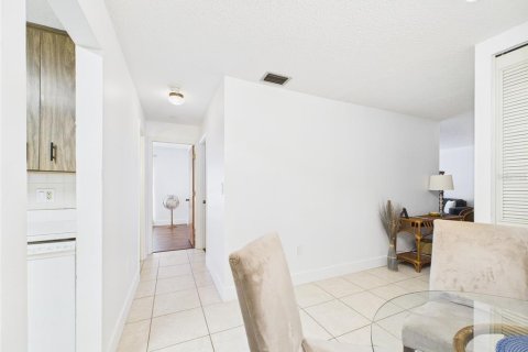 Condominio en venta en Dunedin, Florida, 2 dormitorios, 84.08 m2 № 1759678 - foto 6