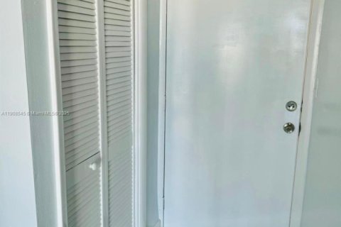 Купить кондоминиум в Авентура, Флорида 1 спальня, 71.35м2, № 2012883 - фото 12