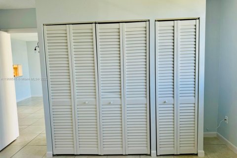 Купить кондоминиум в Авентура, Флорида 1 спальня, 71.35м2, № 2012883 - фото 18