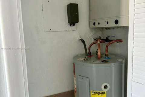 Купить кондоминиум в Авентура, Флорида 1 спальня, 71.35м2, № 2012883 - фото 10