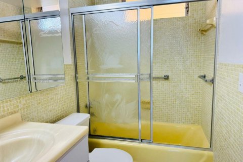 Купить кондоминиум в Авентура, Флорида 1 спальня, 71.35м2, № 2012883 - фото 23