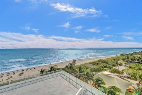 Купить кондоминиум в Майами-Бич, Флорида 1 спальня, 61.97м2, № 1981731 - фото 4