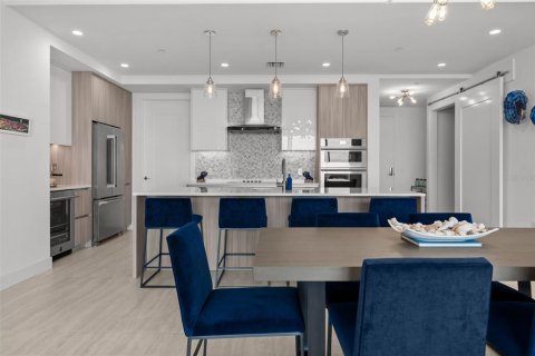 Condominio en venta en Sarasota, Florida, 2 dormitorios, 169.83 m2 № 1856018 - foto 4