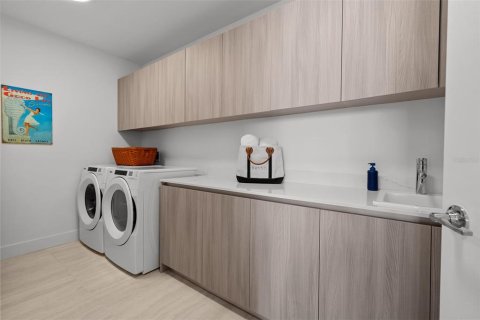 Condominio en venta en Sarasota, Florida, 2 dormitorios, 169.83 m2 № 1856018 - foto 12