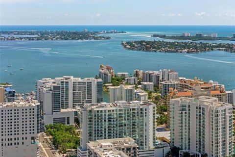 Condominio en venta en Sarasota, Florida, 2 dormitorios, 169.83 m2 № 1856018 - foto 1