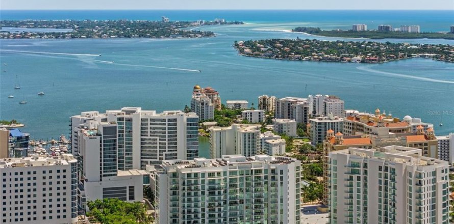 Condominio en Sarasota, Florida, 2 dormitorios  № 1856018