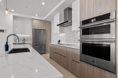 Condominio en venta en Sarasota, Florida, 2 dormitorios, 169.83 m2 № 1856018 - foto 19
