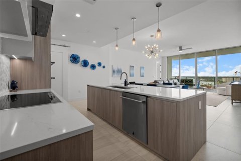 Condominio en venta en Sarasota, Florida, 2 dormitorios, 169.83 m2 № 1856018 - foto 3