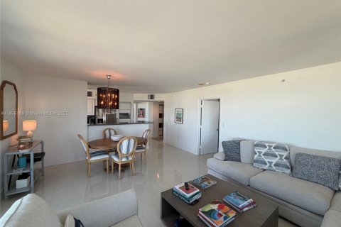 Condominio en alquiler en Miami Beach, Florida, 2 dormitorios, 104.98 m2 № 1950390 - foto 14