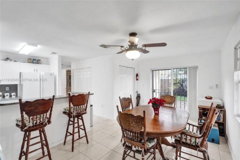 Купить виллу или дом в Майами-Гарденс, Флорида 3 спальни, 136.94м2, № 1991252 - фото 10