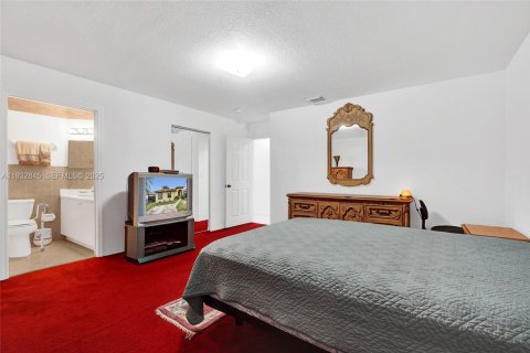 Купить виллу или дом в Майами-Гарденс, Флорида 3 спальни, 136.94м2, № 1991252 - фото 16