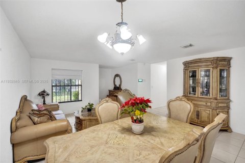 Купить виллу или дом в Майами-Гарденс, Флорида 3 спальни, 136.94м2, № 1991252 - фото 6