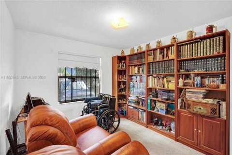 Купить виллу или дом в Майами-Гарденс, Флорида 3 спальни, 136.94м2, № 1991252 - фото 21