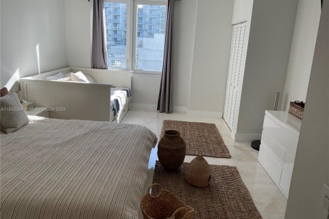 Copropriété à louer à Miami Beach, Floride: 1 chambre, 81.75 m2 № 1963028 - photo 24