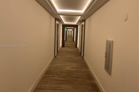 Copropriété à louer à Miami Beach, Floride: 1 chambre, 81.75 m2 № 1963028 - photo 22