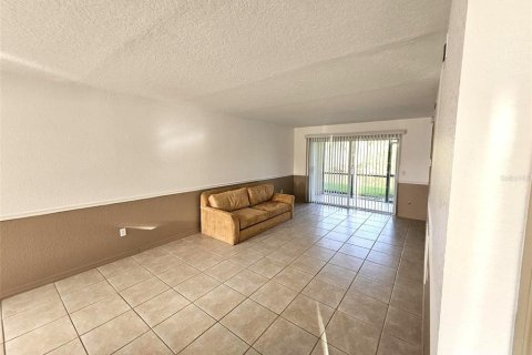 Condo in Punta Gorda, Florida, 2 bedrooms  № 2218600 - photo 3