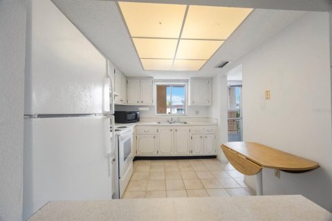 Condominio en venta en Bradenton, Florida, 2 dormitorios, 106.28 m2 № 1880898 - foto 5