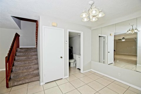 Condo in Orlando, Florida, 2 bedrooms  № 2391361 - photo 9