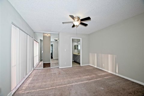 Condo in Orlando, Florida, 2 bedrooms  № 2391361 - photo 20