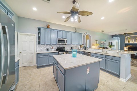 House in Spring Hill, Florida 4 bedrooms, 239.32 sq.m. № 1819287 - photo 12
