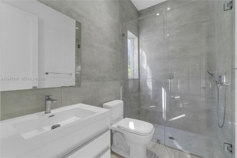 Villa ou maison à vendre à Biscayne Park, Floride: 5 chambres, 232.44 m2 № 2007625 - photo 22