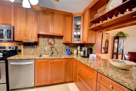 Copropriété à louer à Fort Lauderdale, Floride: 2 chambres, 120.77 m2 № 2086234 - photo 6