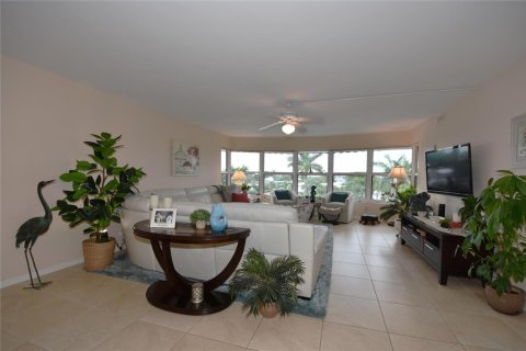Copropriété à louer à Fort Lauderdale, Floride: 2 chambres, 120.77 m2 № 2086234 - photo 12