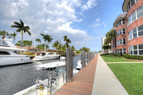Condominio en Fort Lauderdale, Florida, 2 dormitorios  № 2086234