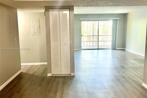 Apartment in Orlando, Florida 2 bedrooms, 115.94 sq.m. № 1741543 - photo 12