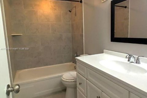 Apartment in Orlando, Florida 2 bedrooms, 115.94 sq.m. № 1741543 - photo 14
