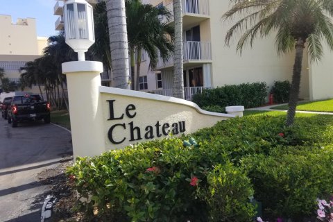 Condo in South Palm Beach, Florida, 1 bedroom  № 2271862