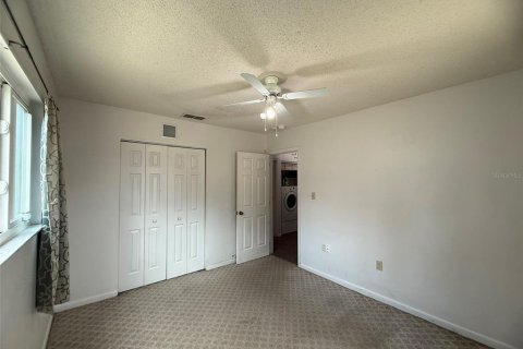House in Davenport, Florida 3 bedrooms, 154.59 sq.m. № 2105269 - photo 16