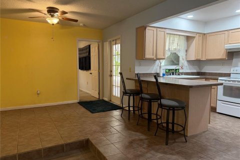 House in Davenport, Florida 3 bedrooms, 154.59 sq.m. № 2105269 - photo 12