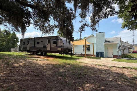 House in Davenport, Florida 3 bedrooms, 154.59 sq.m. № 2105269 - photo 3