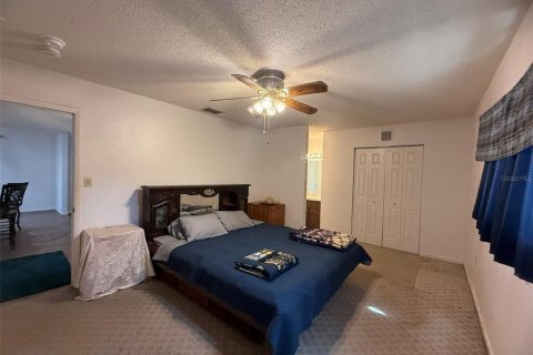 House in Davenport, Florida 3 bedrooms, 154.59 sq.m. № 2105269 - photo 25