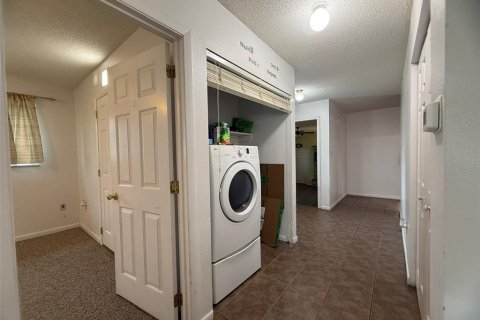 House in Davenport, Florida 3 bedrooms, 154.59 sq.m. № 2105269 - photo 11
